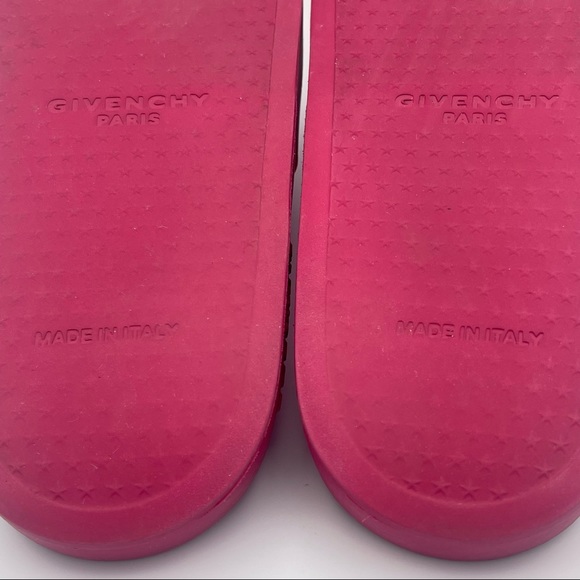 GIVENCHY | Paris Flat Logo Rubber Pool Slides in Fig Pink | 39/ 9 - Picture 15 of 16